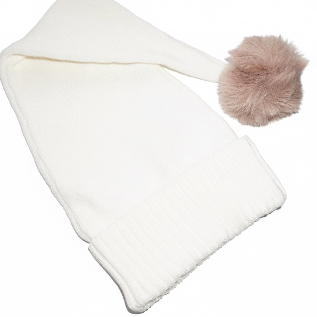 Stickad Tomteluva - beigebrun boll